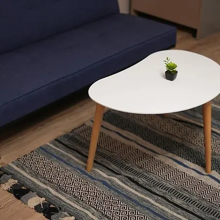 Apartman Near Center App 2 *